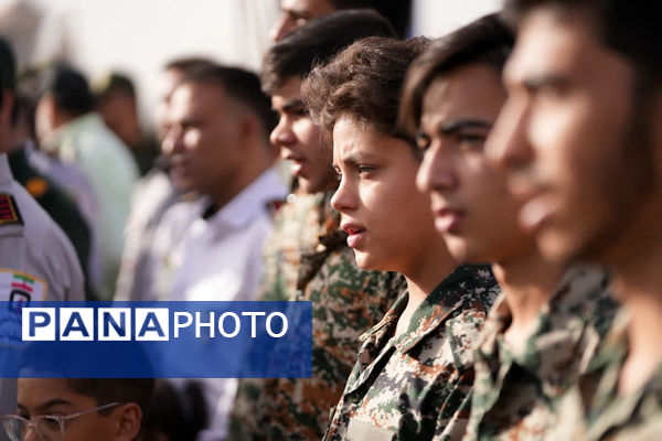 عطر افشانی گلزار شهدا؛ تجدید پیمان با آسمان در یزد