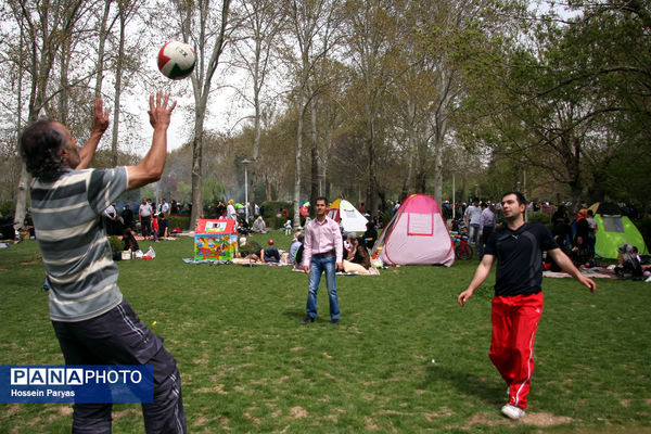 ۱۳ فروردین روز دوستی با طبیعت