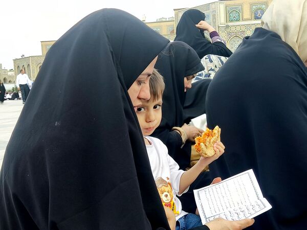 برگزاری مراسم پر فیض دعای عرفه در حرم مطهر رضوی