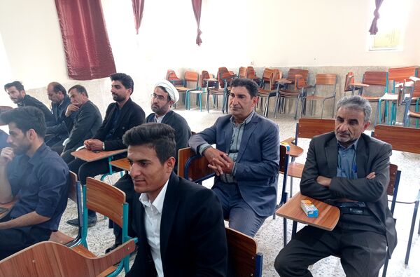 آیین تجلیل از فعالان حوزه آموزش‌و‌پرورش شهرستان فلارد