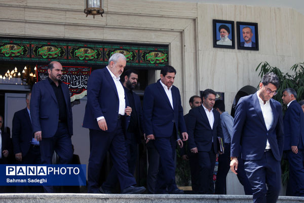 حاشیه آخرین جلسه هیات دولت - ۳ مرداد