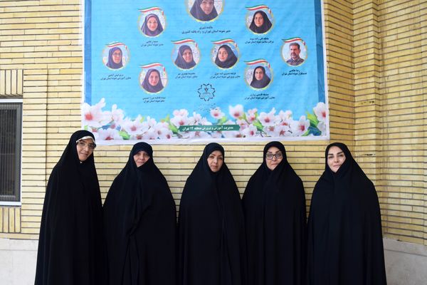 مراسم گرامیداشت مقام معلم و تجلیل از طلایه‌داران تعلیم و تربیت منطقه ۱۴ 