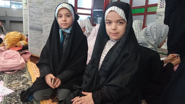 مظهر عزم ملی، نماز جمعه است