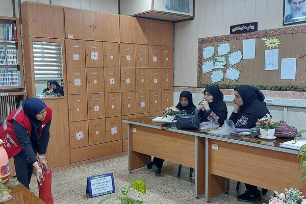 اداره یک روزه مدرسه توسط تشکل‌های دانش‌آموزی در ناحیه دو شهرری 