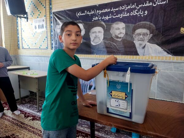 حضور نوجوانان قمی در انتخابات ریاست جمهوری -2