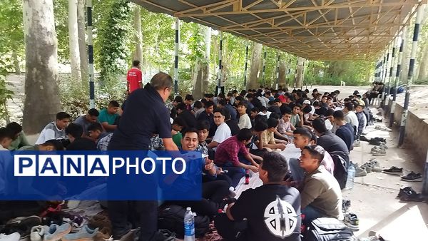 گذری کوتاه بر اهدای جوایز در اردوی جدید الورودهای شاهد ابوذر غفاری 