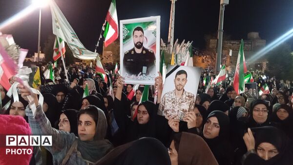اجتماع باشکوه دختران و بانوان شهرستان قروه 