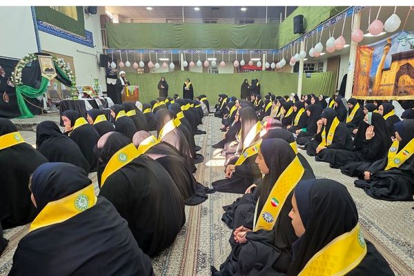 اختتامیه اعتکاف دانش‌آموزی رباط‌کریم با حضور مسئولان