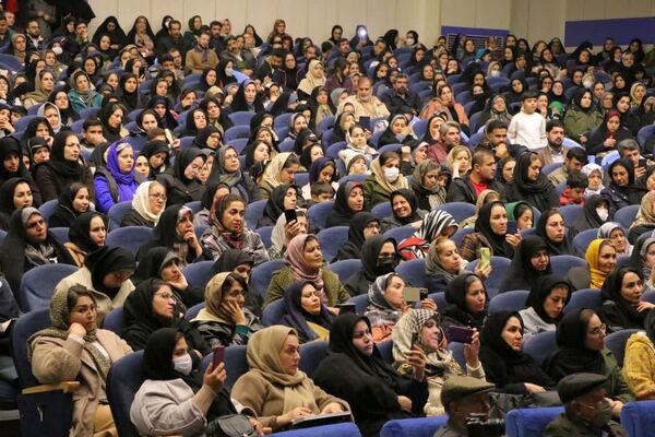 همایش راهکارهای اختلالات یادگیری دانش آموزان در نجف آباد 