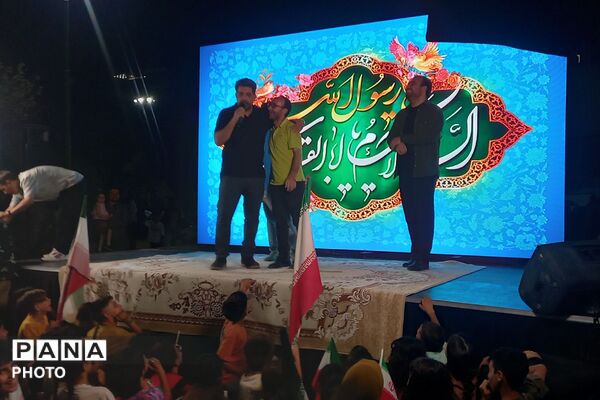 ولادت پیامبر نور و رحمت و امام دانش و حکمت