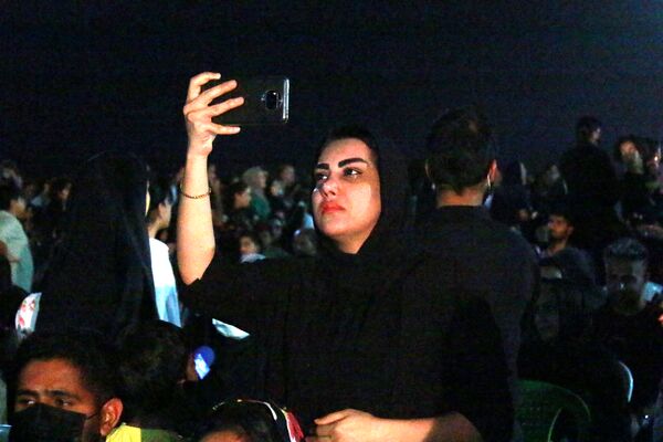 تجمع مردم بندرعباس برای جانباختگان بندر شهید رجایی