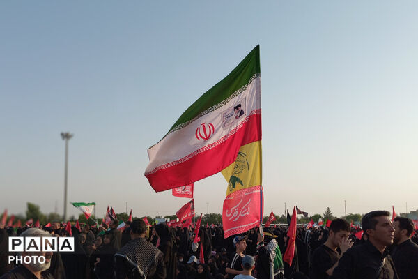 صحنه‌هایی از تشییع رهبر شهید در قم