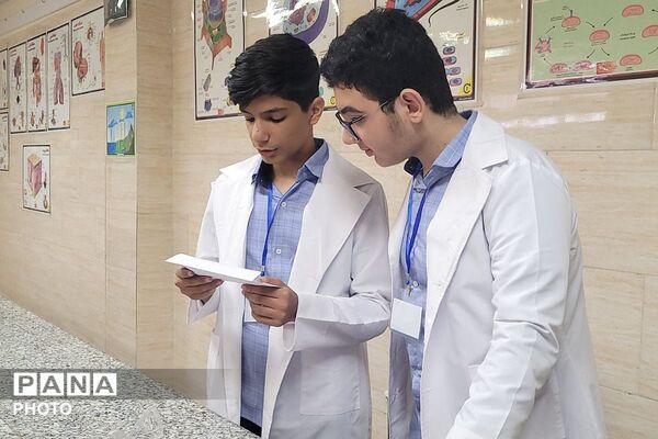 درخشش استعدادهای علمی مرحله استانی دوازدهمین جشنواره نوجوان خوارزمی در بهارستان‌دو