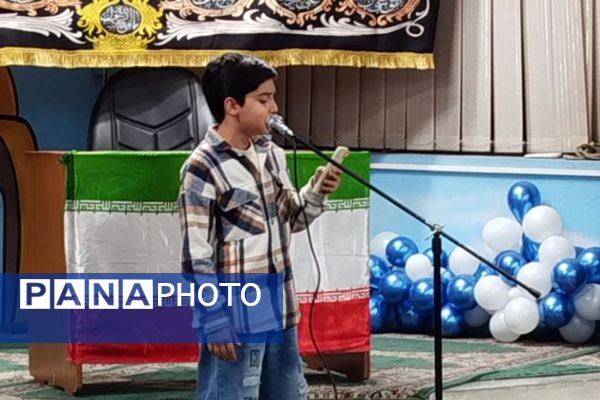 گردهمایی انجمن شعر و ادب فرهنگیان در دبستان طالقانی ناحیه دو شهرری 