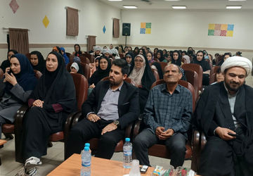 اختتامیه کلاس های اوقات‌فراغت تابستانه کانون امام خمینی (ره) سمنان