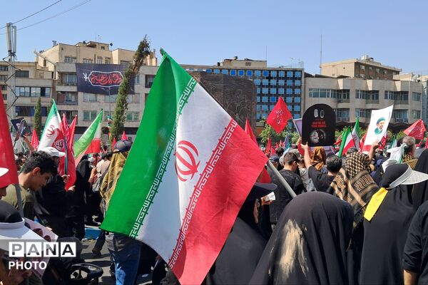 تهران؛ روایت بدرقه باشکوه یک ملت
