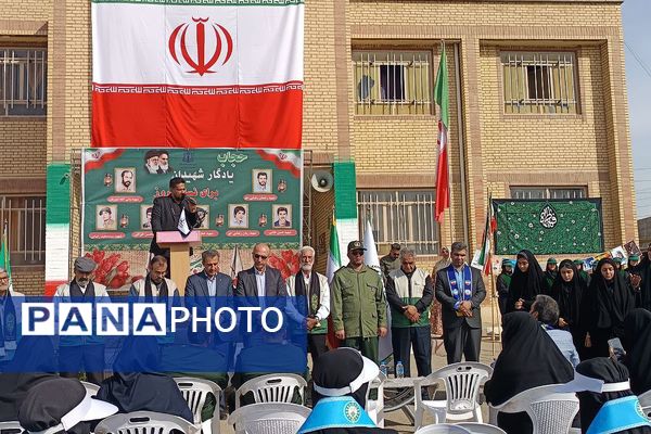 همایش «وطن‌یار»؛ تجدید عهد دانش‌آموزان ورامینی با شهدا و فرهنگ ایستادگی