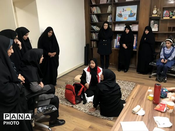 دوره آموزشی مهارت‌های خود‌امدادی و دگر‌‌امدادی در تهران