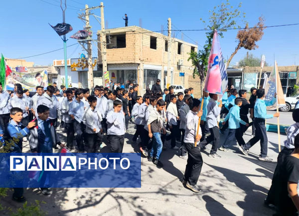 حضور پرشور دانش‌آموزان مدارس خاتم در راهپیمایی ۱۳ آبان 