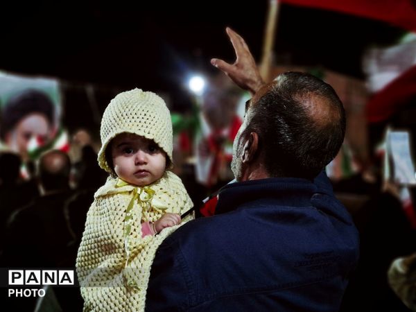 بهار وفاداری به وطن در گلوگاه