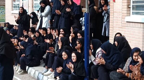  مسابقات ورزشی در دبیرستان خاص نمونه فرهنگ 