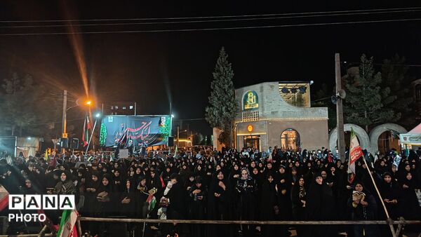 پیوند دل های مردم نیشابور با صاحب الزمان(عج) در شب صد و بیست و پنجم