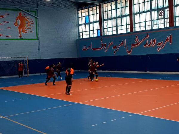آئین افتتاحیه مسابقات فوتسال دانش‌آموزی منتخب آموزشگاه های شهرستانهای استان تهران به میزبانی ورامین 