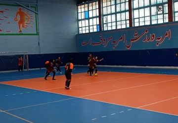 آئین افتتاحیه مسابقات فوتسال دانش‌آموزی(دختران)منتخب آموزشگاه های شهرستانهای استان تهران به میزبانی ورامین