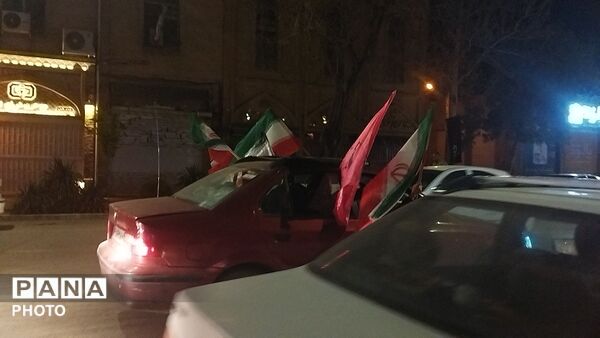 رژه ماشینی در خیابان امام خمینی نیشابور 