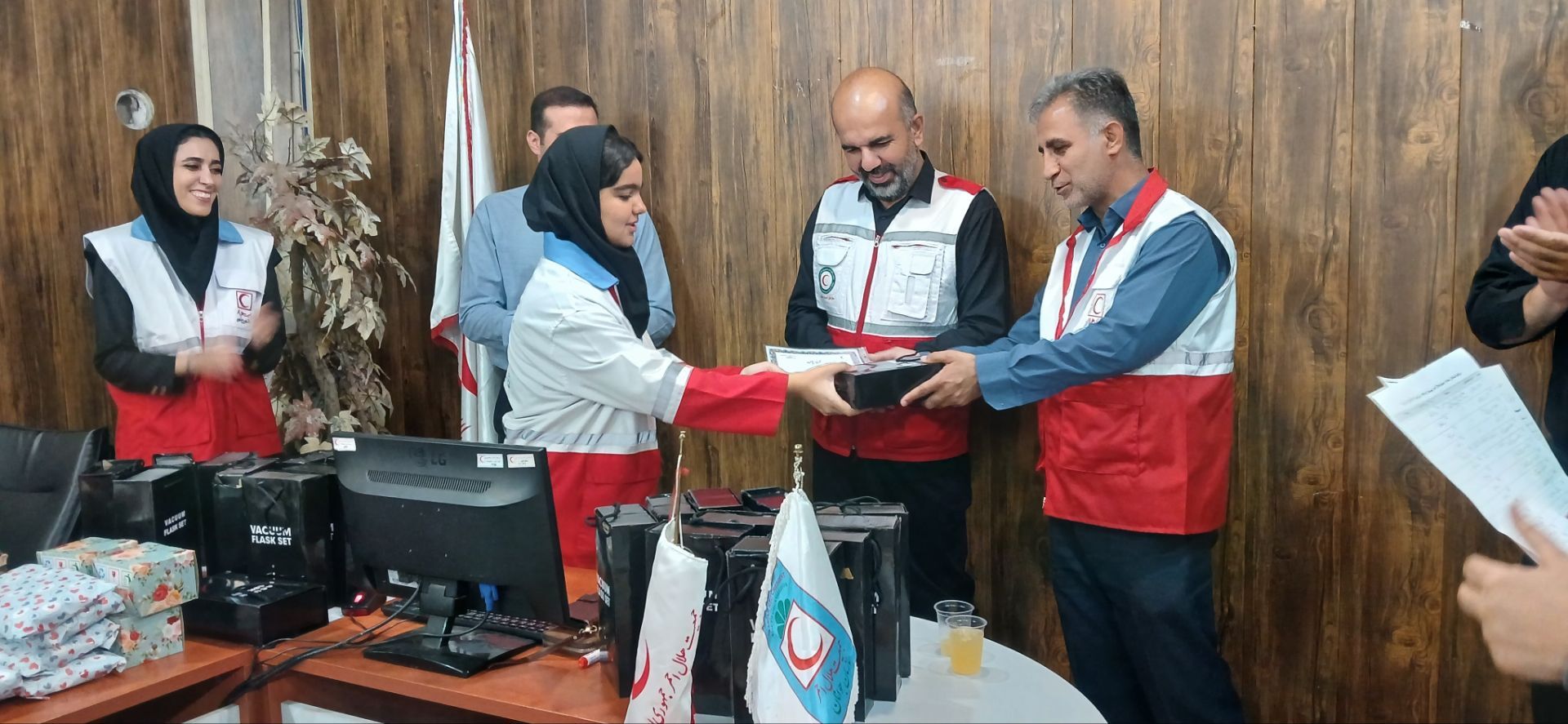تجلیل و تقدیر از نوجوان هلال احمر ساوجبلاغ