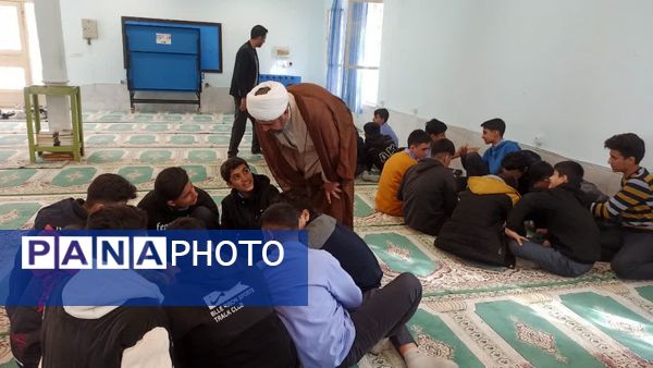 اجرای طرح رویداد نوآوین در دبیرستان پسرانه ولی عصر(عج) 