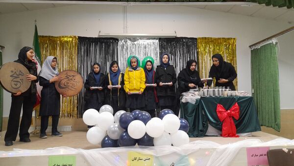 جشن ستارگان ویژه دانش آموزان برتر دبیرستان نورالهدی 
