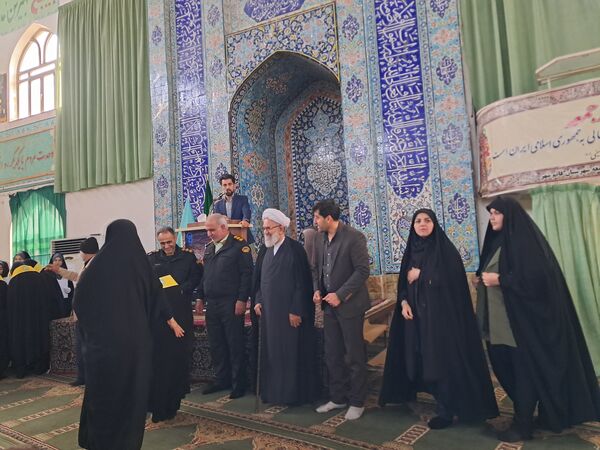 برگزاری آیین سیاسی نماز جمعه در مصلی قائمشهر