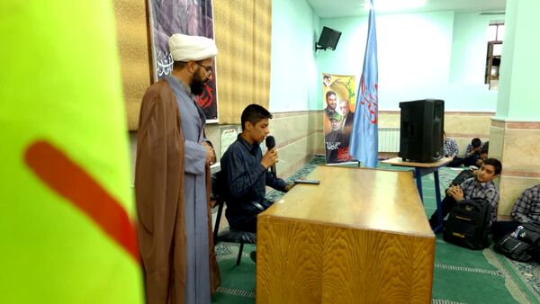 جشن سالروز میلاد امام حسن عسگری(ع) در دبیرستان شادیان