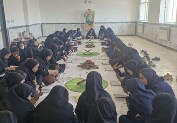 محفل انس با قران در دبیرستان تحولی دهدشت برگزاز شد 