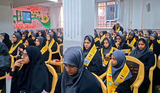 جشن جوانه‌ها در دبیرستان اخوان کریمی قم