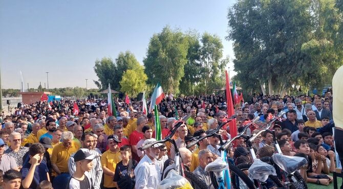 رقابت سلامت و نشاط در ساوه؛ همایش بزرگ پیاده‌روی خانوادگی با طعم ورزش و همبستگی