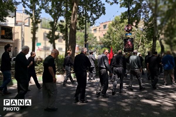 اشک و عهد در میدان امام دماوند؛ بیعت دوباره با سیدالشهدا و امام شهید