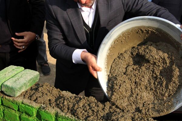 خشتِ بنای مدرسه ۱۸ کلاسه در شهرری گذاشته شد