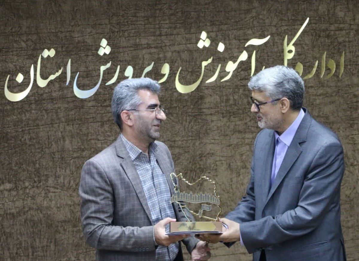 امور بانوان و خانواده آموزش و پرورش استان سمنان رتبه شایسته تقدیر کشوری جشنواره ملی بهار جانان را کسب کرد