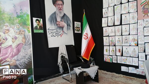 از نیمکت‌های مدرسه تا قاب نقاشی
