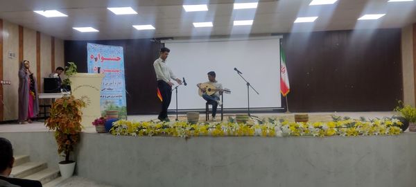 رقابت گروه‌های سرود منطقه‌ای در کانون شهید رضاپور فین