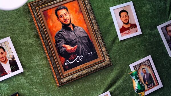 جشن بزرگ ۱۰۰ هزار نفری عاشقان حضرت مهدی(عج) در خیابان انتظار مشهدالرضا(ع)
