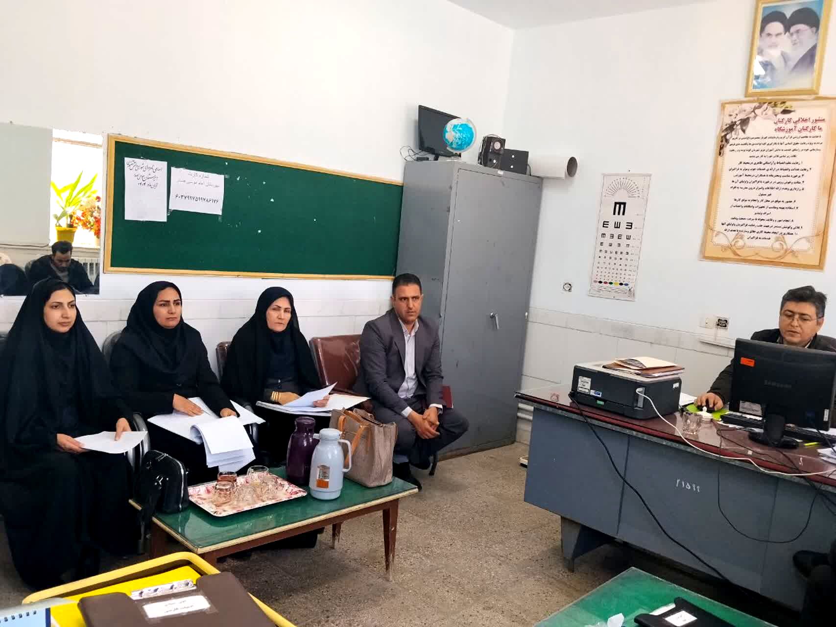 بازدید معاون آموزشی و کارشناس آموزش متوسطه اداره آموزش و پرورش خاتم 