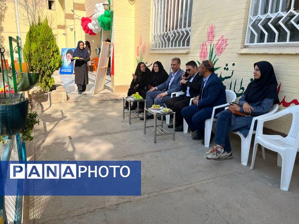 مراسم بزرگداشت هفته تربیت بدنی و ورزش در دبیرستان شاهد هاجر