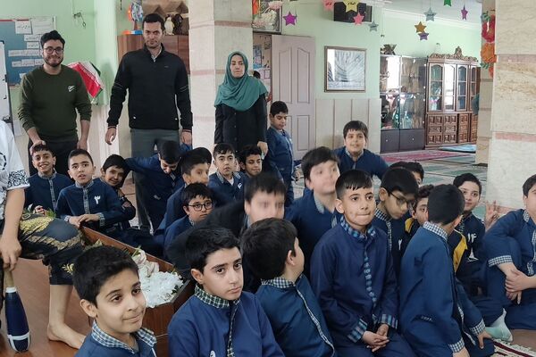 دستاوردهای خلاقانه دانش‌آموزی در دبستان پسرانه پانزده خرداد شهرری