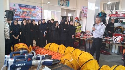 بازدید دانش‌آموزان جلفا از نمایشگاه تجهیزات آتش‌نشانی و امداد و نجات ارس