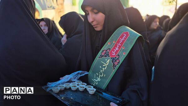 از سطوح عالی حکومتی تا مسئولان شهرستانی؛ همگی در سوگ سردار شهید گرد آمدند