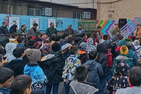نواختن زنگ آغاز هفته بسیج مستضعفین در مدارس شهرستان ری