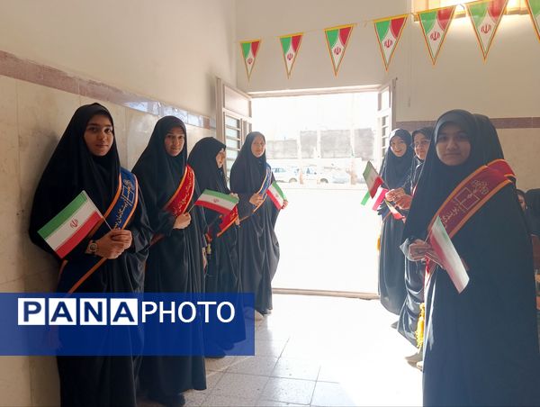 جشن پیروزی انقلاب در نهاوند 